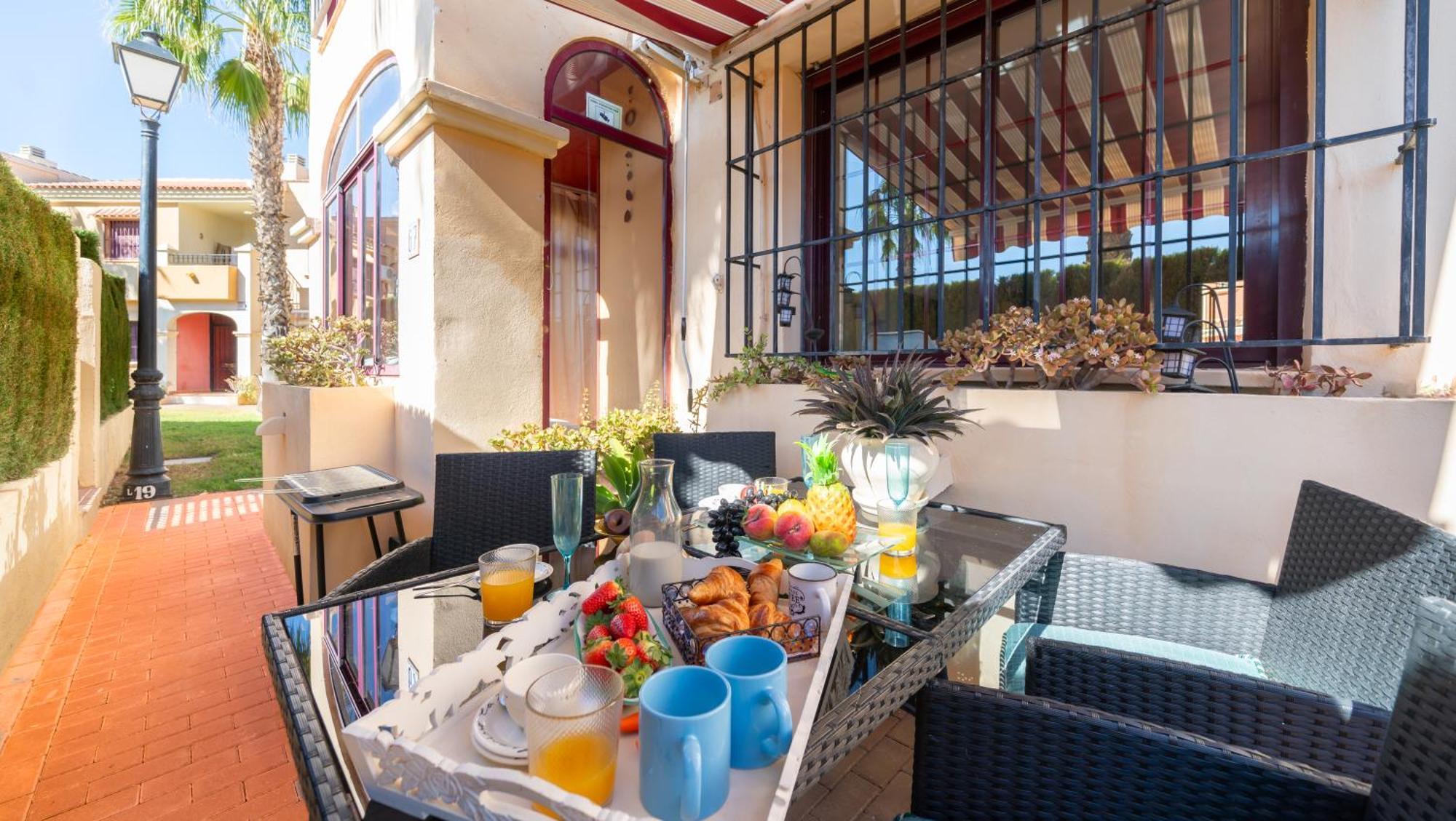 Club Salino Hideaway-Your Peaceful Retreat With Pool In Torrevieja Ngoại thất bức ảnh